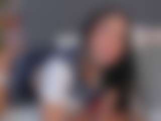 E M E L I E - 89's Live Sex Cam Show
