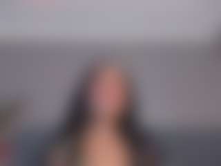 E M E L I E - 89's Live Sex Cam Show
