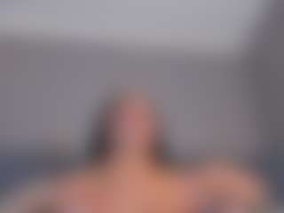 E M E L I E - 89's Live Sex Cam Show