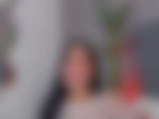 E M E L I E - 89's Live Sex Cam Show