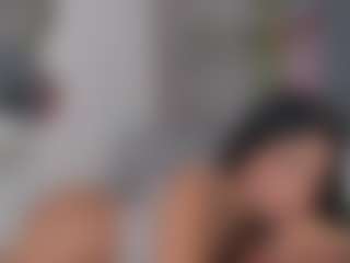 E M E L I E - 89's Live Sex Cam Show