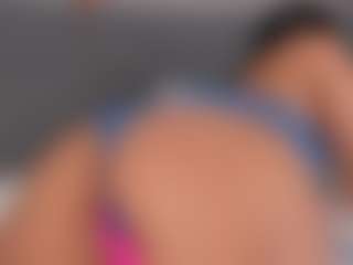 Live cam show with E M E L I E - 89 - Interactivetoy on Cam Slut