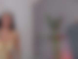 E M E L I E - 89's Live Sex Cam Show