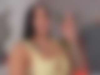 E M E L I E - 89's Live Sex Cam Show