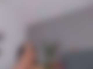 Live cam show with E M E L I E - 89 - Thin on Mixed Magazine Live