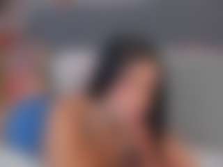 E M E L I E - 89's Live Sex Cam Show