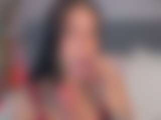 E M E L I E - 89's Live Sex Cam Show