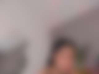 Live cam show with E M E L I E - 89 - Red Hair Young Adult on Soda Cam