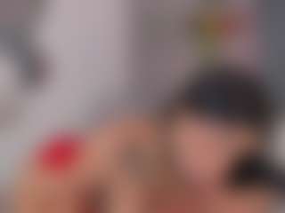 Live cam show with E M E L I E - 89 - Thin on xplaylive.com