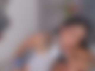 E M E L I E - 89's Live Sex Cam Show