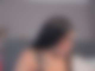 Live cam show with E M E L I E - 89 - Facial on madthumbs