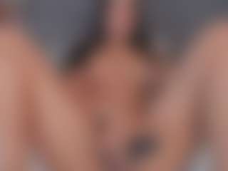 Live cam show with E M E L I E - 89 - Lesbian on madthumbs