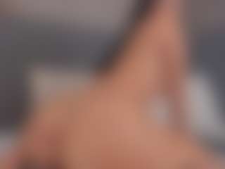 E M E L I E - 89's Live Sex Cam Show