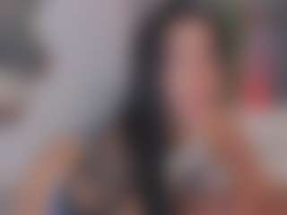 E M E L I E - 89's Live Sex Cam Show