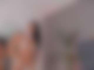 E M E L I E - 89's Live Sex Cam Show