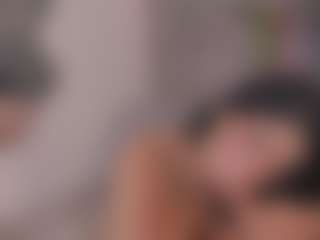 E M E L I E - 89's Live Sex Cam Show