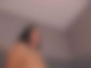 E M E L I E - 89's Live Sex Cam Show