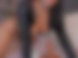 E M E L I E - 89's Live Sex Cam Show
