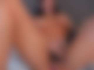 Live cam show with E M E L I E - 89 - Big Tits on Camsoda