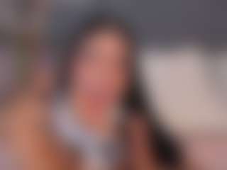 E M E L I E - 89's Live Sex Cam Show