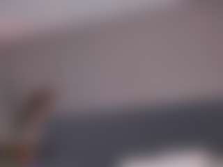 E M E L I E - 89's Live Sex Cam Show