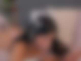 E M E L I E - 89's Live Sex Cam Show