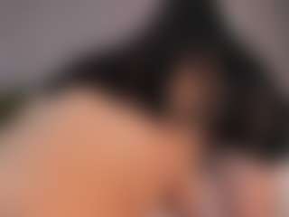 E M E L I E - 89's Live Sex Cam Show