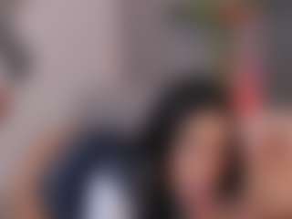 E M E L I E - 89's Live Sex Cam Show