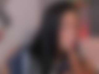 E M E L I E - 89's Live Sex Cam Show