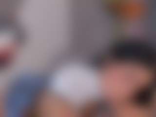 E M E L I E - 89's Live Sex Cam Show