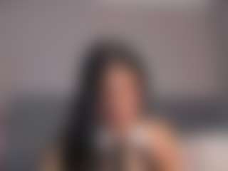 E M E L I E - 89's Live Sex Cam Show
