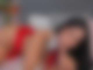 E M E L I E - 89's Live Sex Cam Show