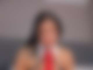E M E L I E - 89's Live Sex Cam Show