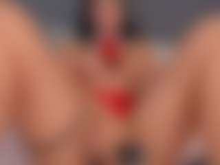 E M E L I E - 89's Live Sex Cam Show