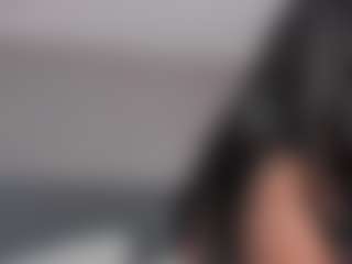 Live-camshow met E M E L I E - 89 - Red Hair Amateur op Camsoda