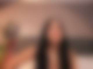 E M E L I E - 89's Live Sex Cam Show
