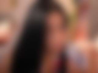 E M E L I E - 89's Live Sex Cam Show