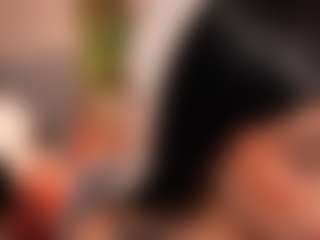 E M E L I E - 89's Live Sex Cam Show