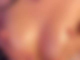 L A I A's Live Sex Cam Show