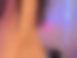 L A I A's Live Sex Cam Show