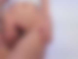 L A I A's Live Sex Cam Show