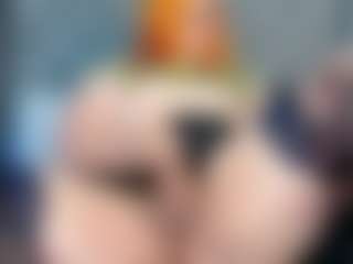 Live cam show with susanamenashe - Tease on Fling VIP Chat