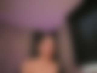 Live cam show with AmyWalkerX - Control on Milf Play