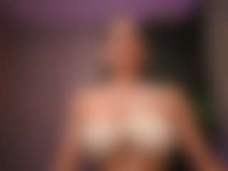 AmyWalkerX's Live Sex Cam Show