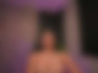 Live cam show with AmyWalkerX - Shaved Pussy on Camsoda