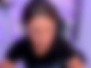 Live cam show with HannaaMills - Brown Eyes on Streamer API