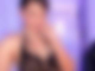 Live cam show with HannaaMills - Skinny on Camsoda