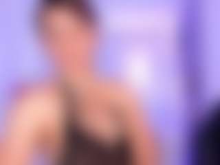 Live cam show with HannaaMills - Skinny on Camsoda