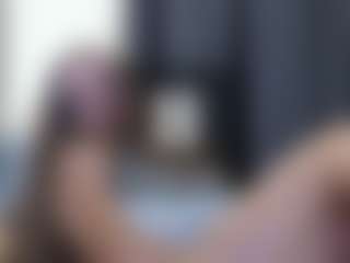 Live cam show with Polumna - Green Eyes on livesuperchat.net