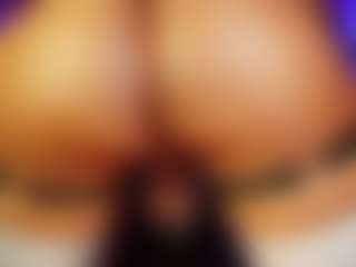 Live cam show with PauulaRH - Black Hair on crypto-cams